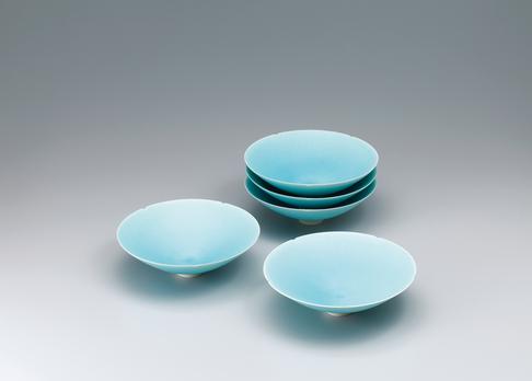 氷青釉輪花組鉢