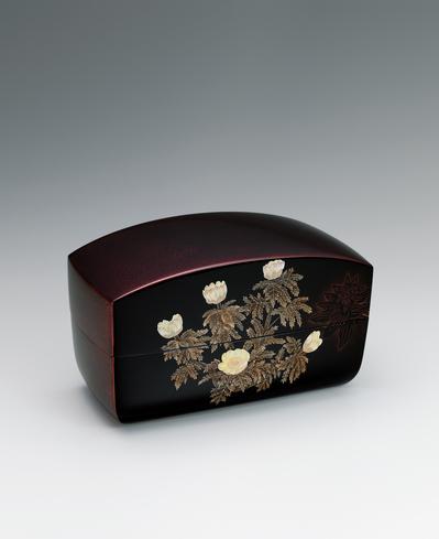 変塗蒔絵螺鈿箱「雪どけ」