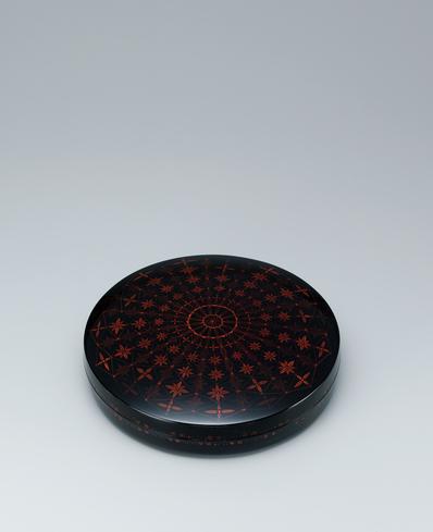 乾漆描蒟醬蓋物「残秋」