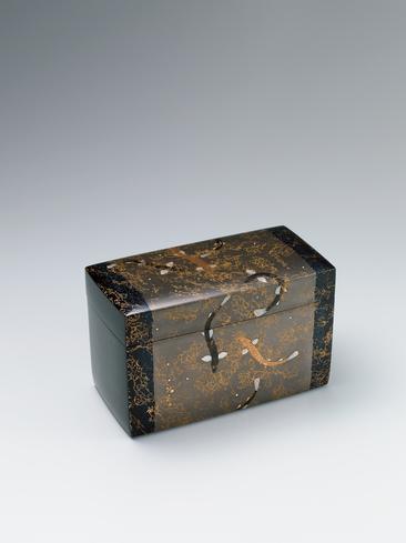 蒔絵箱「水面」