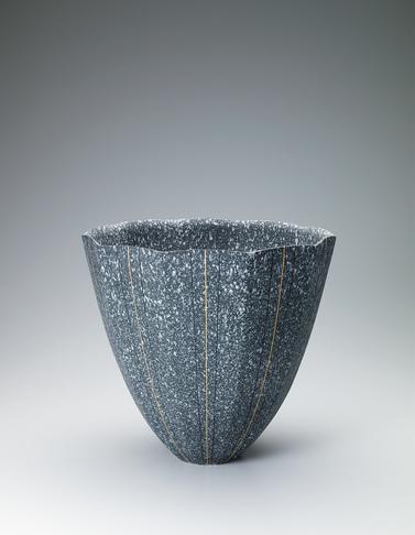 吹泥金彩線文十角器