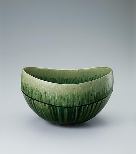 緑釉花器
