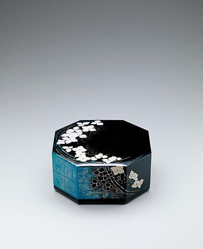 城端蒔絵八角箱「額紫陽花」
