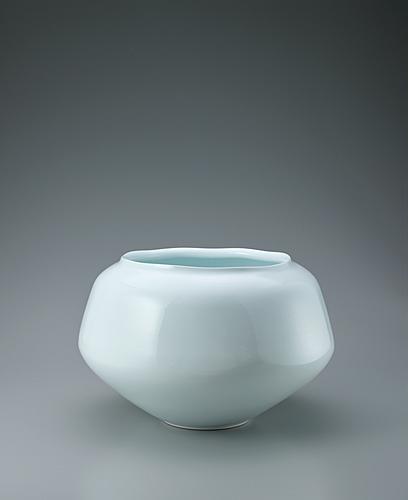 白磁広口八角壺