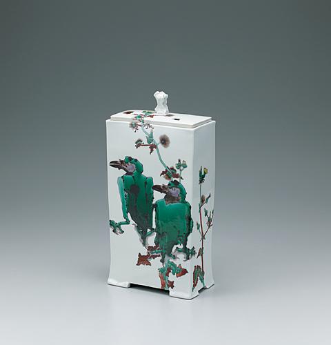 路傍の烏香りの扁形瓶