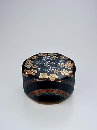 蒔絵食籠「雨後」