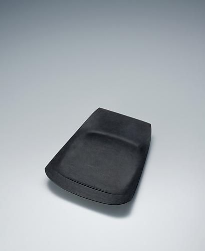 暁岸硯