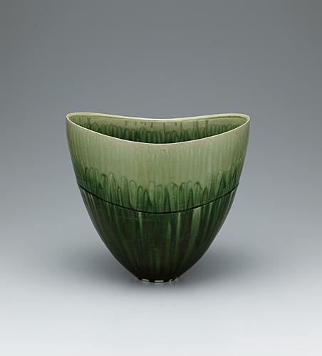 緑釉花器