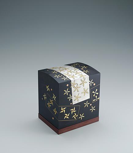 布目象嵌鉄箱「銀河譜」