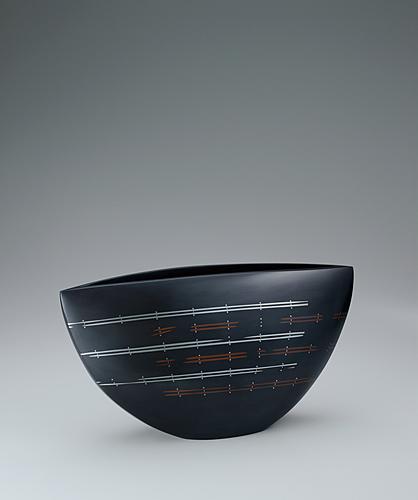 鋳ぐるみ鋳銅花器「大宙」