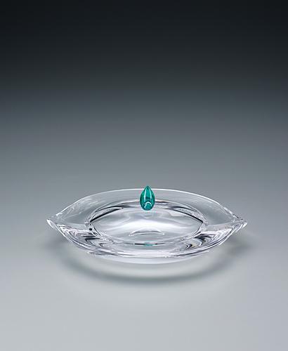 刳貫蓮弁の蓋物