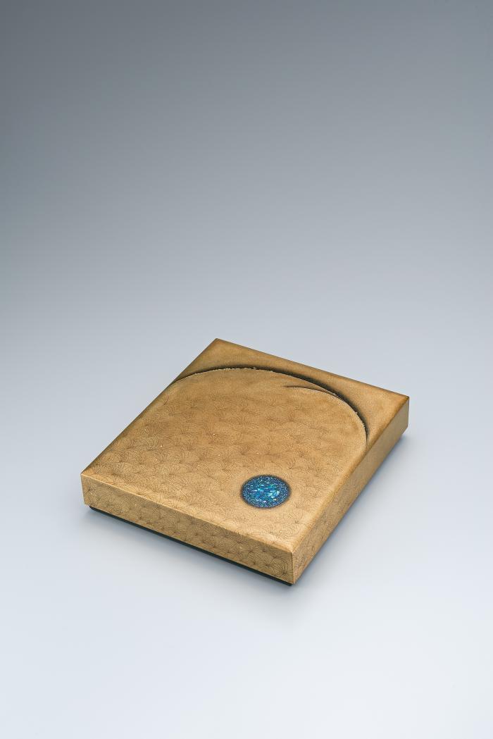 蒔絵刻色紙箱
