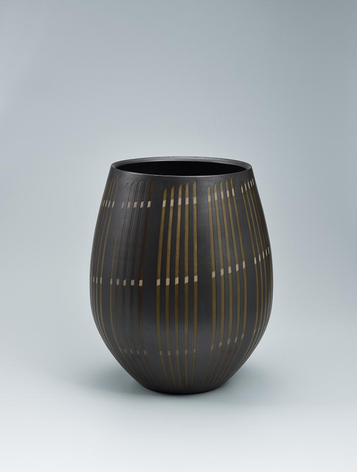 鉄釉線文器