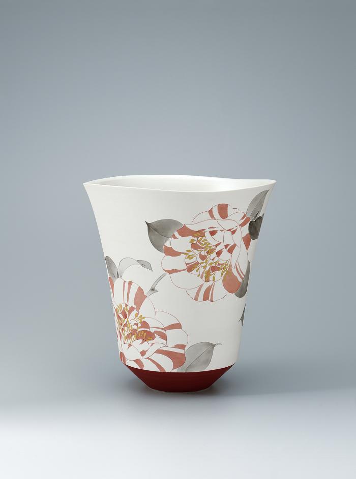 赤絵墨彩椿文花器