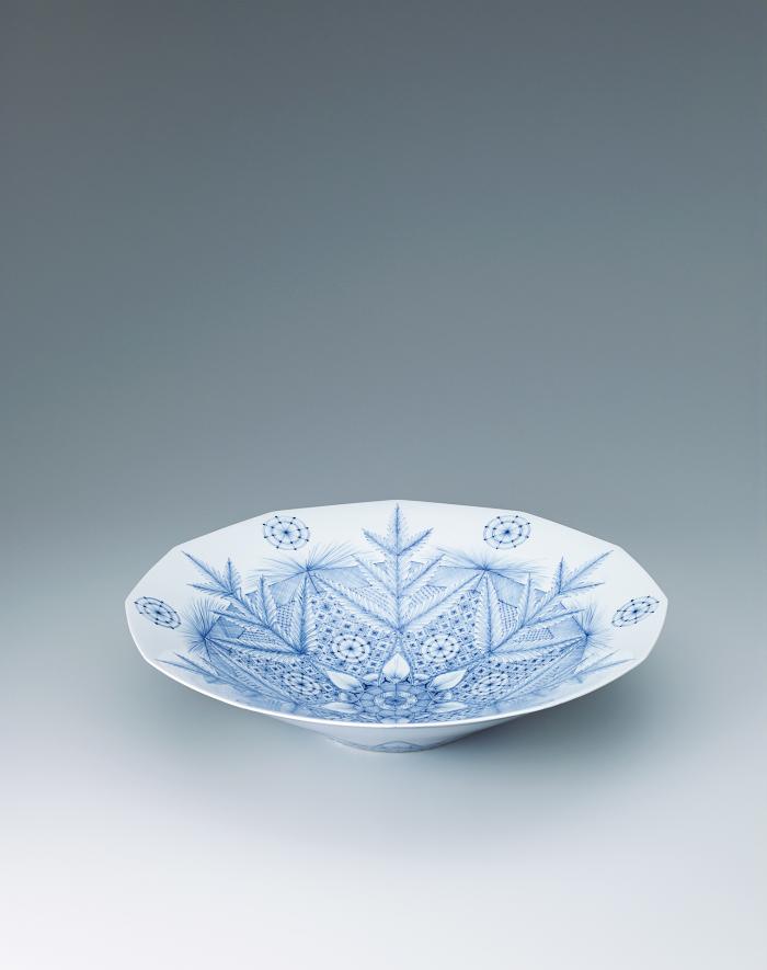 染付優細描大皿「雪華」