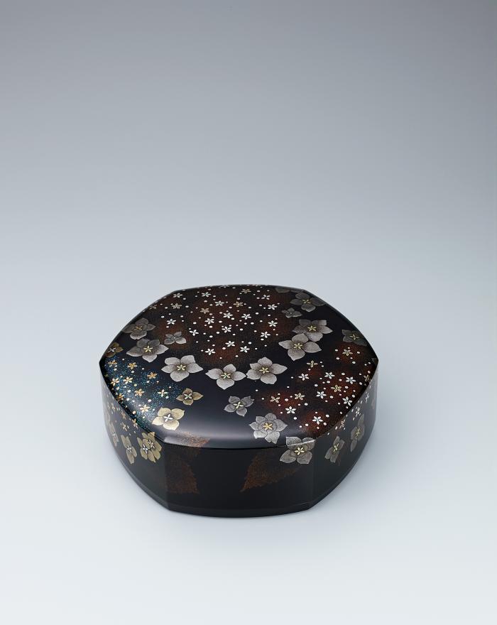 蒔絵六陵箱「紫陽花」