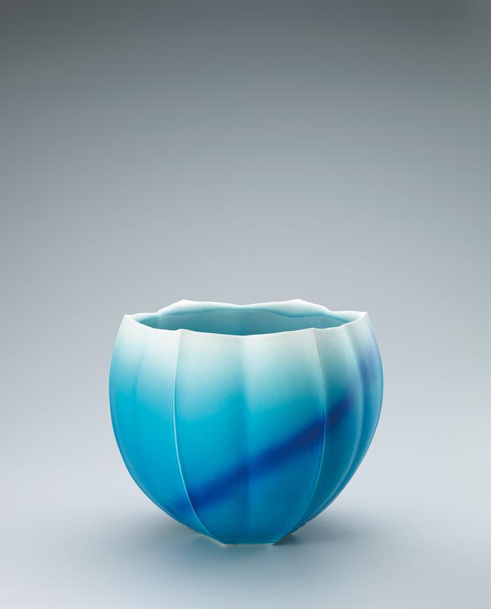 青釉花器