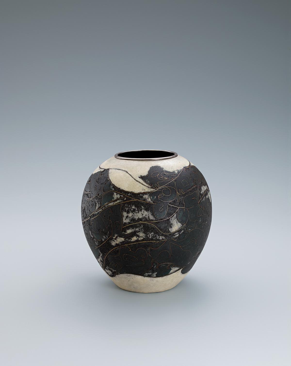 泥七宝花入 連 Hideko Otsu Traditional Japanese Art Gallery Japan