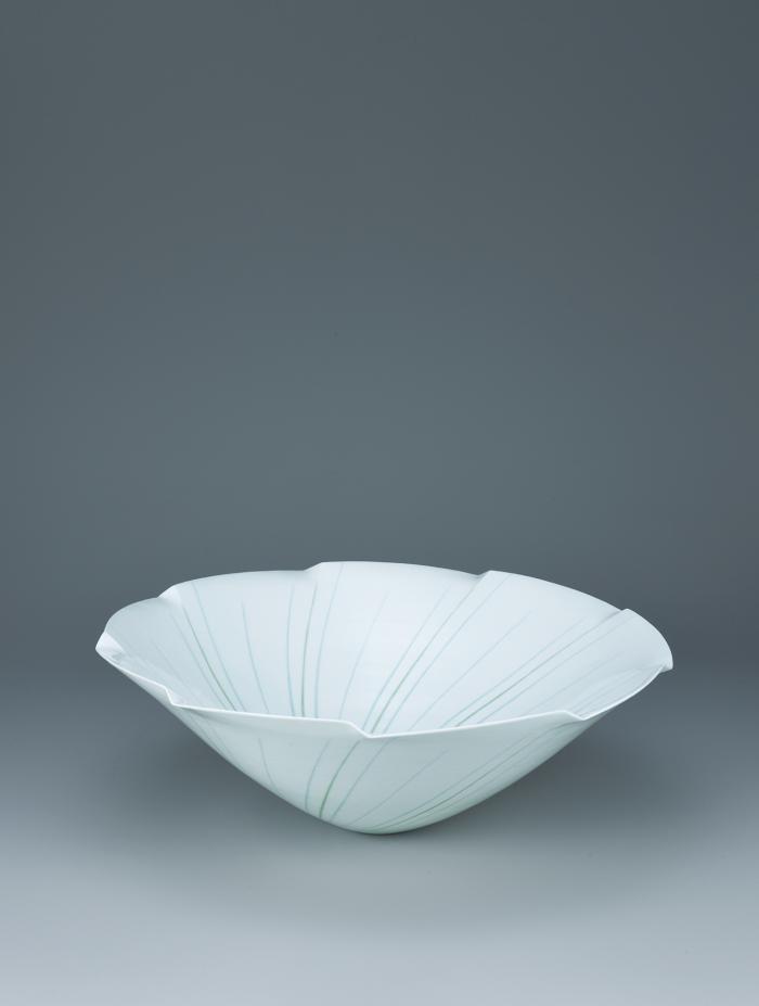釉象嵌刻文鉢