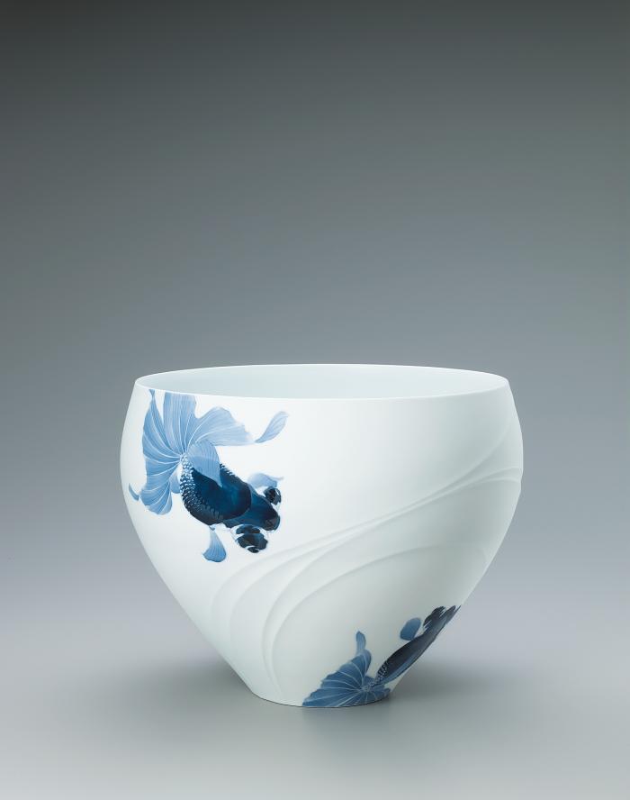 染付花器「金魚」
