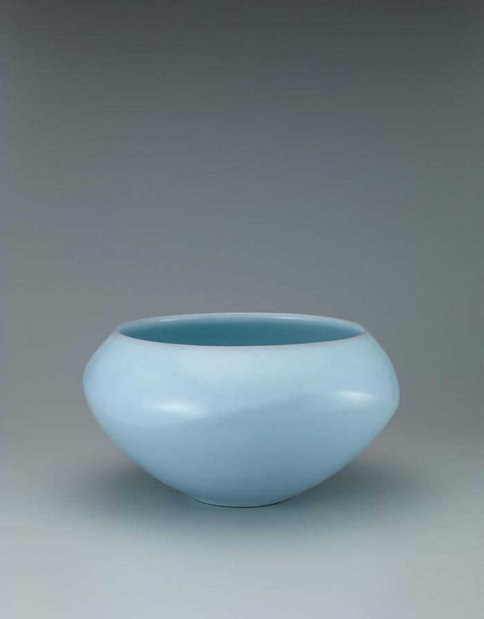 青瓷平壺「水天彷彿」