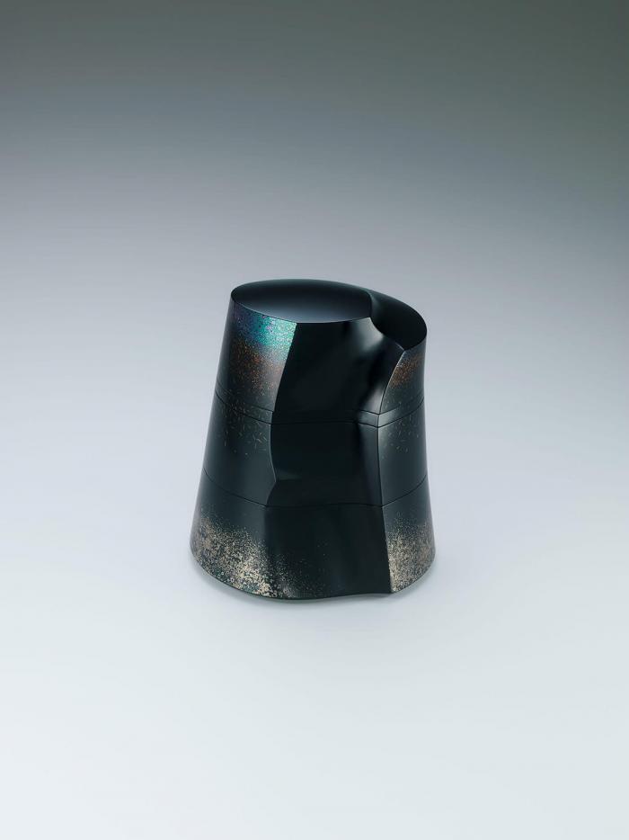 乾漆重ね箱「盈虚」