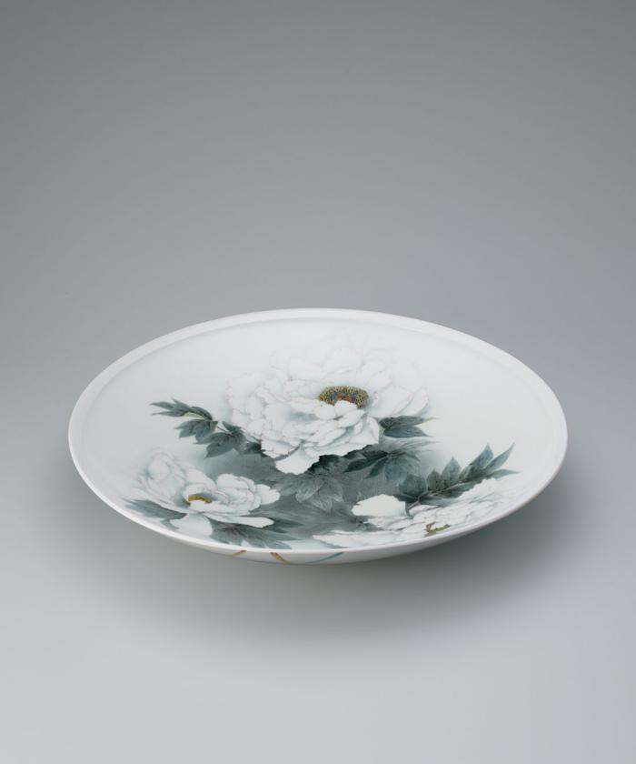 釉描色絵白牡丹之図大鉢