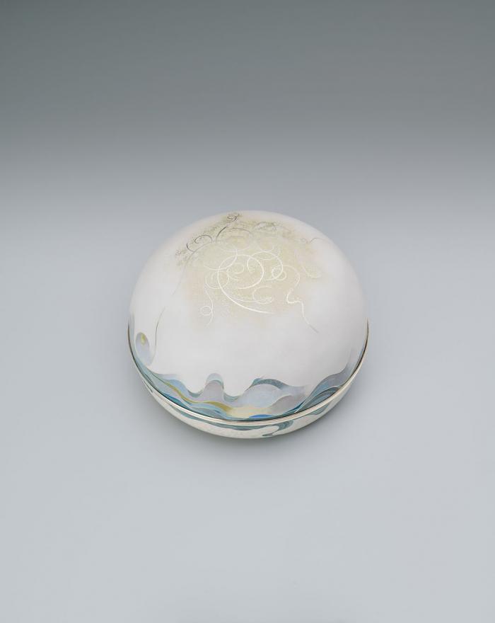 有線七宝合子「雪の輪舞曲」