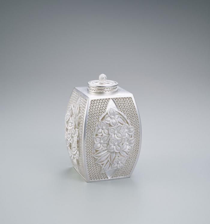 銀線香器「花みずき」
