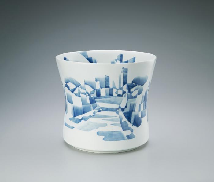 青街図深鉢「川辺の町町」