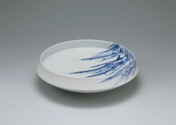 染付鉢「細魚」