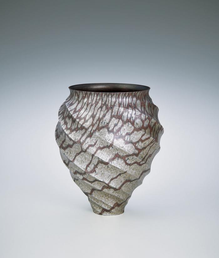 杢目金打出捻八稜花器