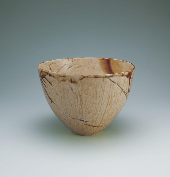 黄瀬戸流花紋花器