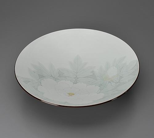 釉彩磁牡丹文鉢