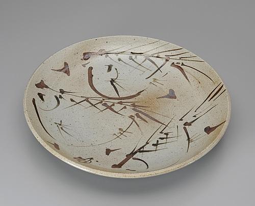 鉄絵魚文絵皿