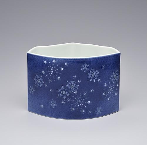 色絵吹墨墨はじき雪文花瓶