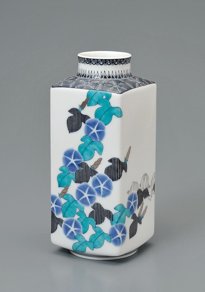 色絵雪花墨色墨はじき夏草文花瓶