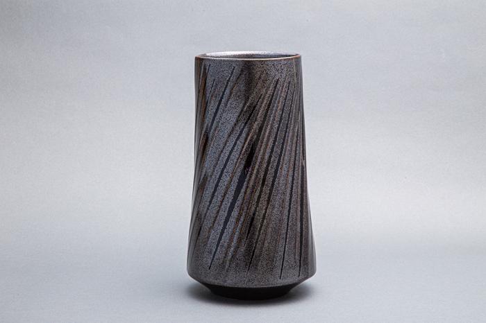 天目線文彫花器