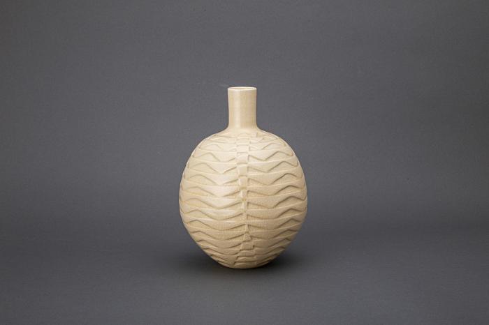 苗代川白彫文壷