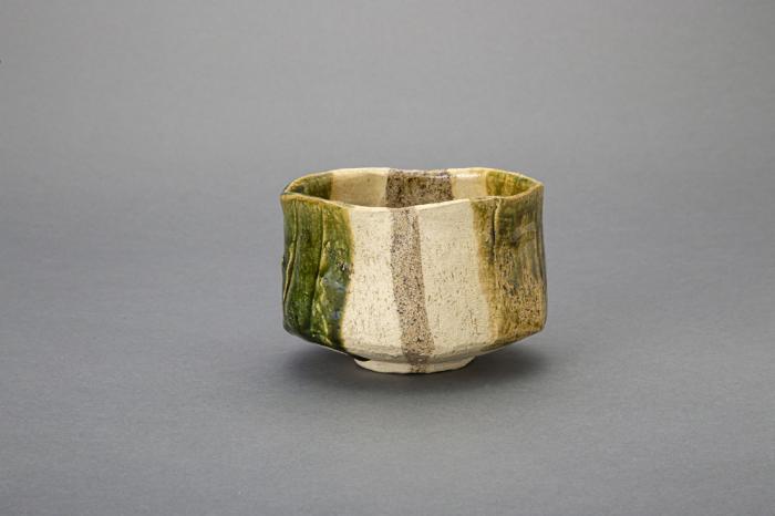 織部茶盌