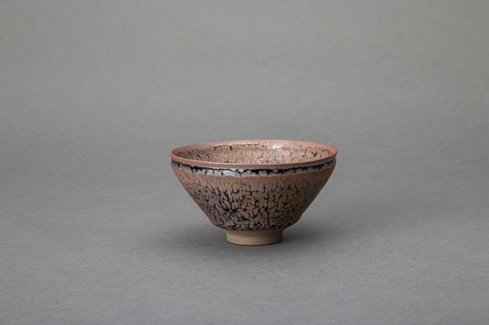 燿変紫光天目茶盌