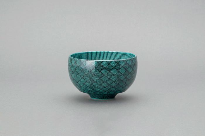 緑彩真麗線文茶碗