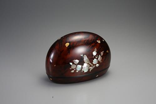 乾漆螺鈿花鳥文漆箱「ロンド」