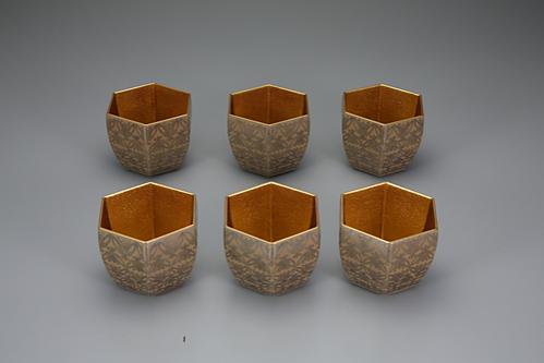 蒔絵六角小鉢「蝶々」