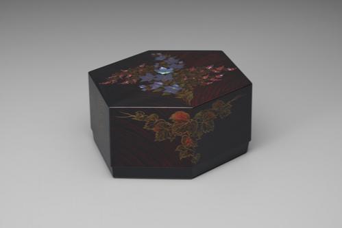 蒔絵六角箱「秋野」