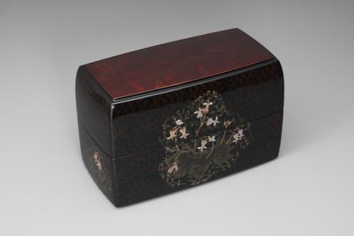 変塗蒔絵螺鈿箱「こまくさ」