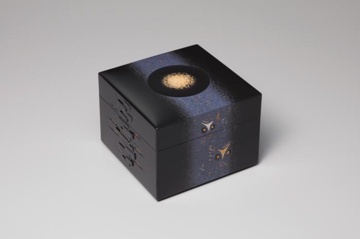 彫漆蒟醬箱「静夜」