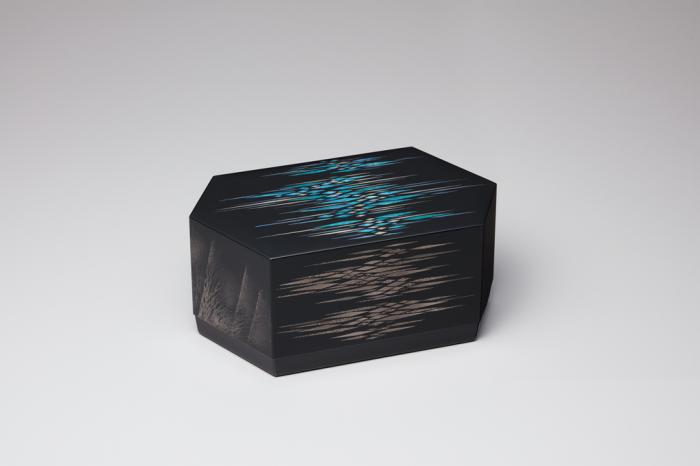 蒔絵六角箱「水面」