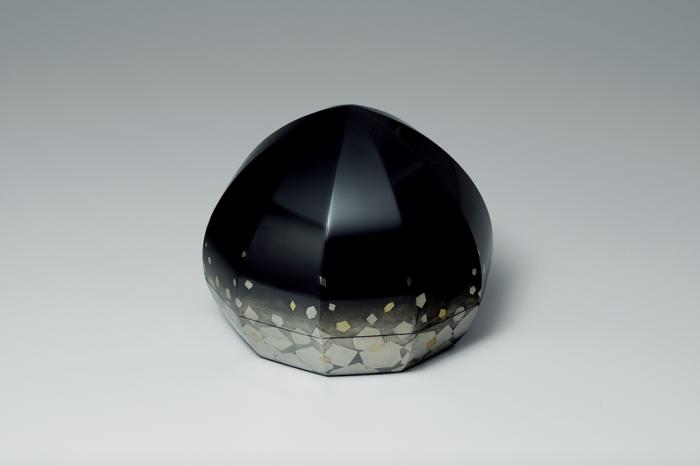 乾漆合子「真冬の陰映」