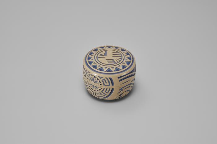 彫漆茶器「輪廻」